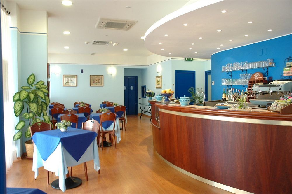 Hotel La Vela Passignano sul Trasimeno Exterior foto